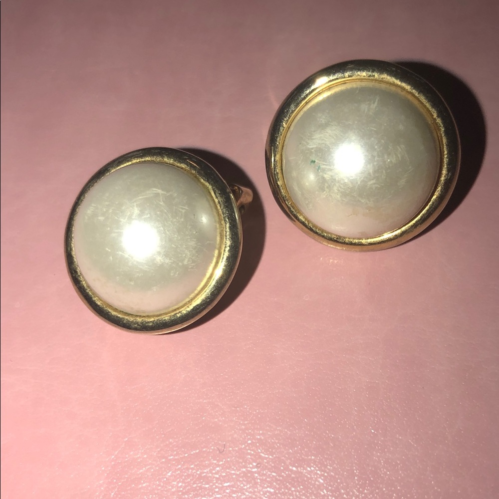 VINTAGE FAUX PEARL CLIP EARRINGS